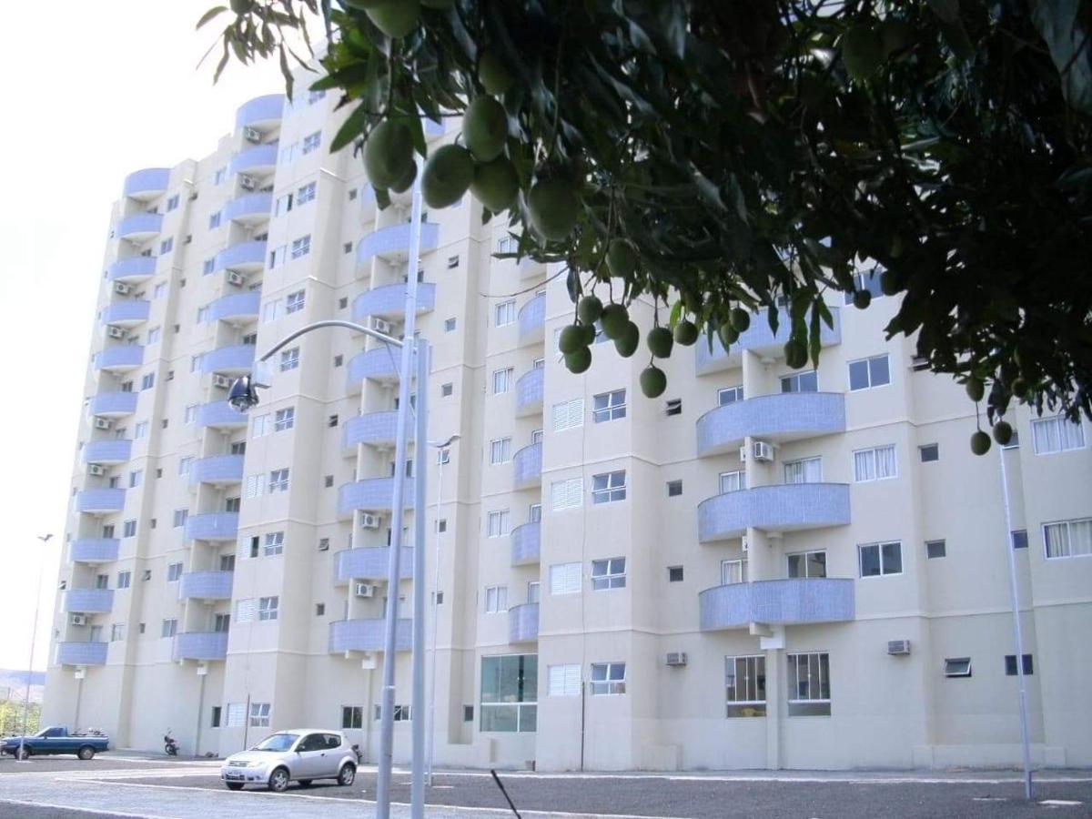 Golden Dolphin 3Pessoas com piscinas termais mais toalhas e roupas de cama lençóis travesseiros fronhas limpeza do check in impostos e taxas já incluso Caldas Novas Quarto foto